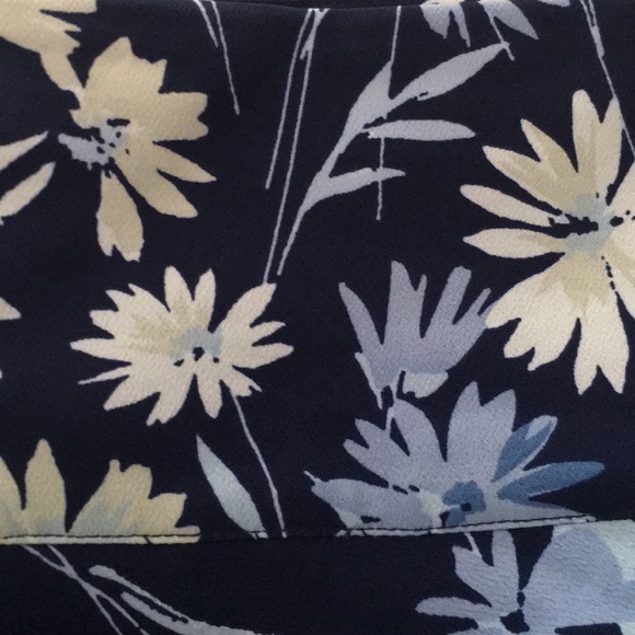 Skirt - Picture 4 of 5